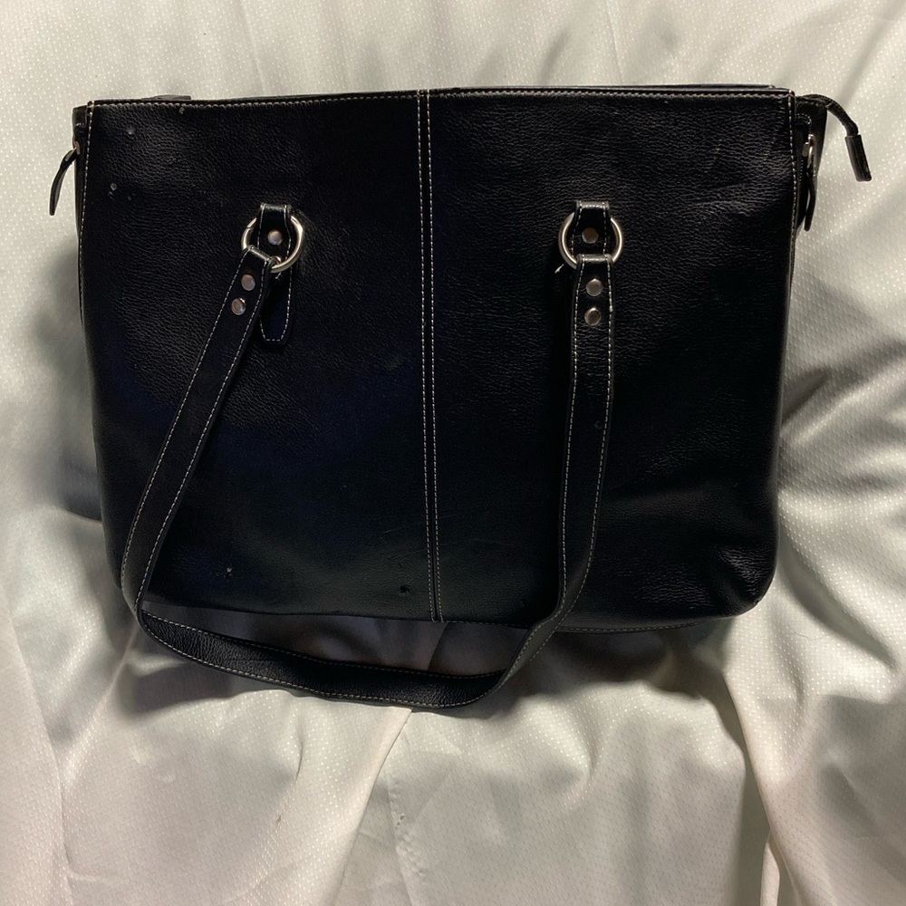 Large Multi- Pocket BUXTON Tote